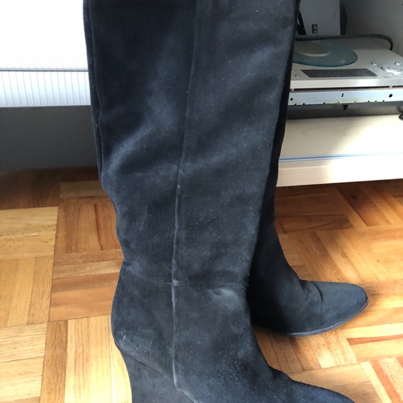 Fred de La Bretoniere suede knee high wedge boots - Picture 3 of 3
